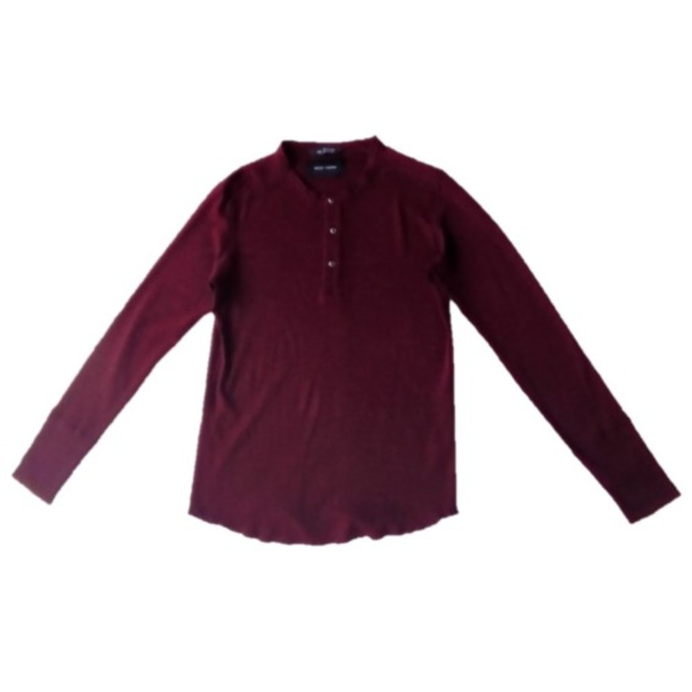 WINGS AND HORNS Base Long Sleeve Henley READ - small hole - Picture 6 of 16